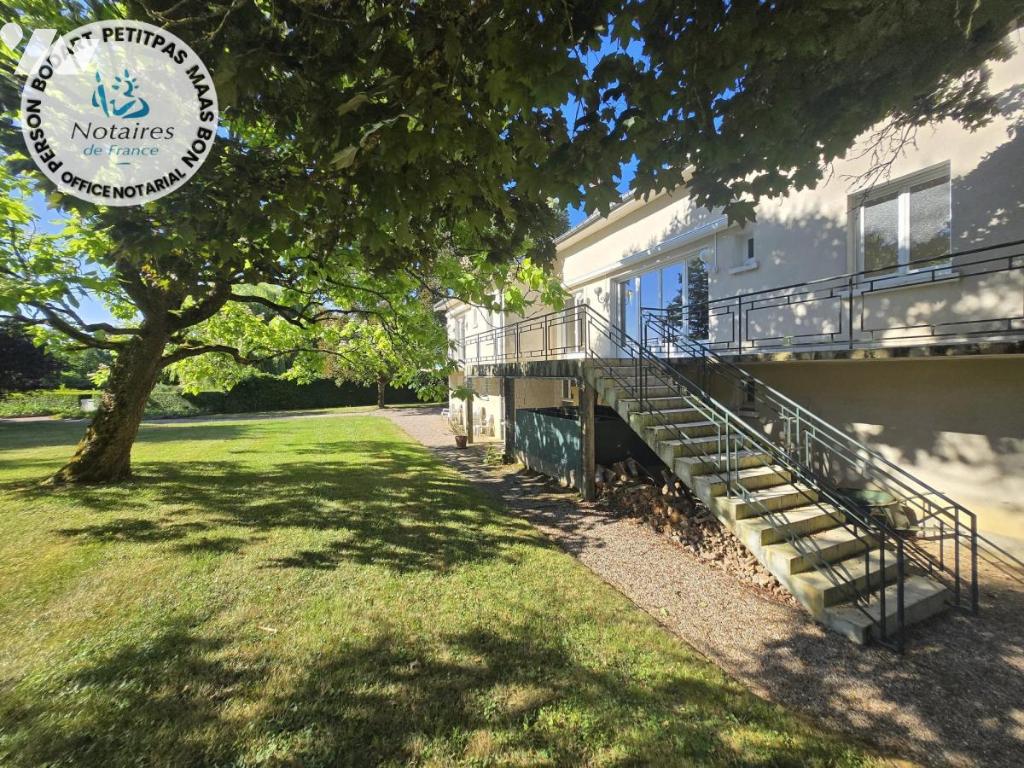 Maison 393m² — Ménil-la-Tour