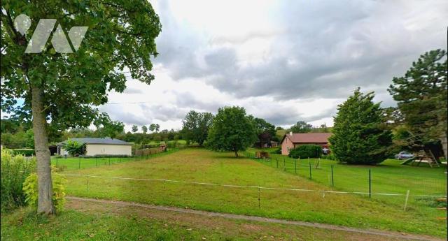 Terrain 1840 m² · à Moncel-sur-Seille · 1 840 m² · 63 680 €