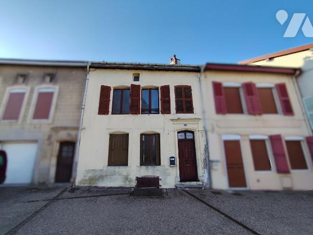 Maison 4 pièces 160 m² · à Stenay · 160 m² · 45 000 €