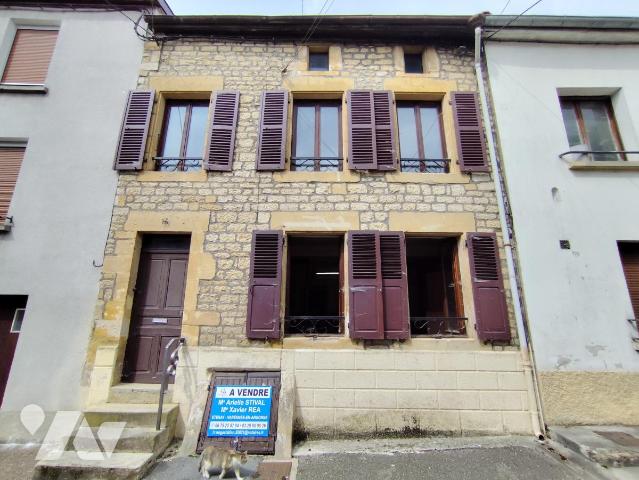 Maison 5 pièces 105 m² · à Stenay · 105 m² · 35 000 €