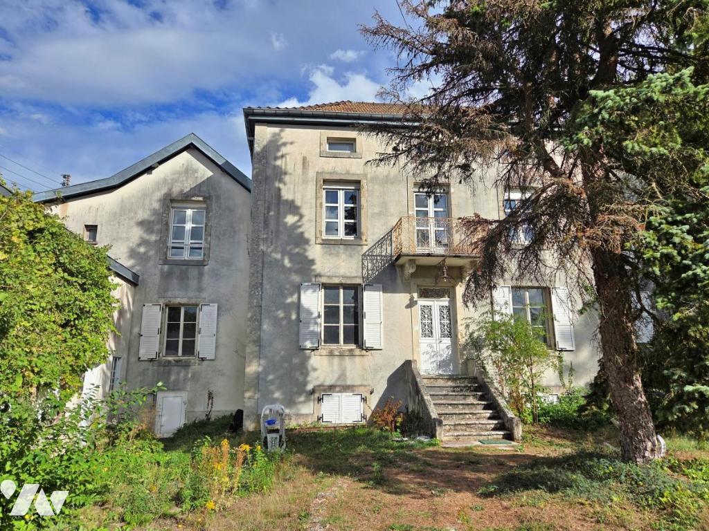 Maison 10 pièces 300 m² · à Saint-Mihiel · 300 m² · 115 000 €