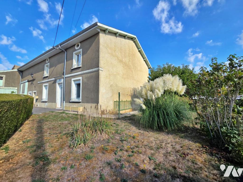 Maison 4 pièces 116 m² · aux Paroches · 116 m² · 120 000 €