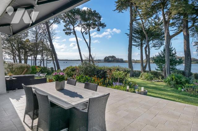 Maison 8 pièces 162 m² · à Séné · 161,9 m² · 1 900 000 €