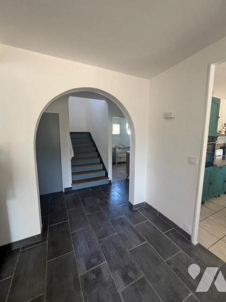Maison 5 pièces 200 m² · à Pluneret · 200 m² · 475 000 €