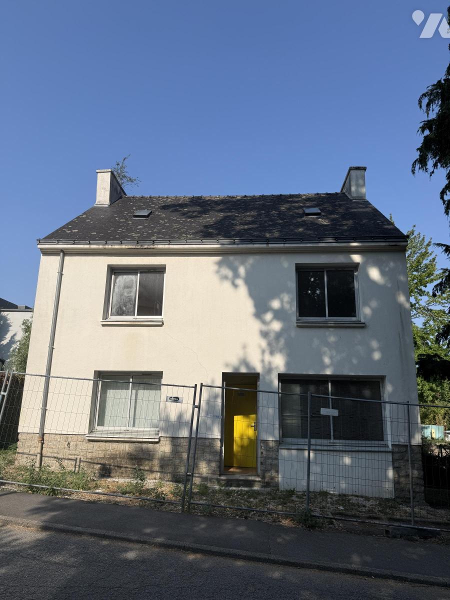 Lac Vannes · 390 m² · 1 000 000 €