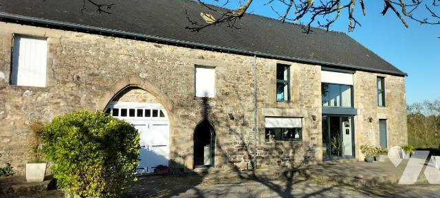 Maison 10 pièces 274 m² · à Ploeren · 274 m² · 770 000 €