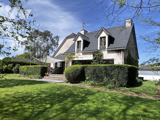 Maison 10 pièces 205 m² · à Arradon · 205 m² · 1 400 000 €