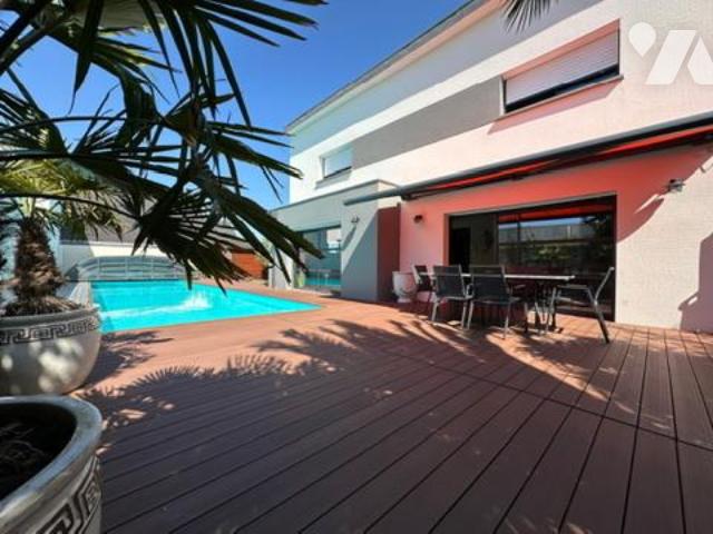 Maison 6 pièces 165 m² · à Vannes · 164,9 m² · 1 180 000 €