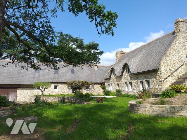 Maison 11 pièces 320 m² · à Kervignac · 320 m² · 1 100 000 €