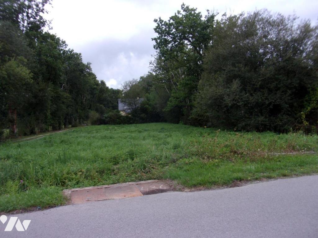 Terrain 1021 m² · à Guer · 1 021 m² · 45 000 €