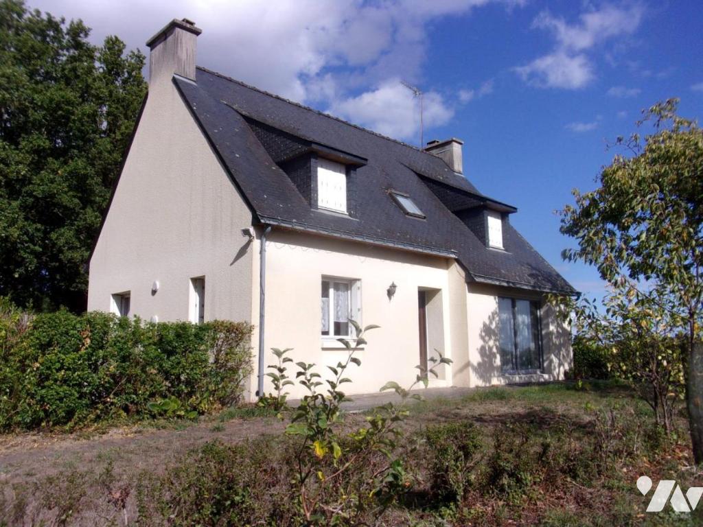 Maison 6 pièces 148 m² · à Carentoir · 148 m² · 169 000 €