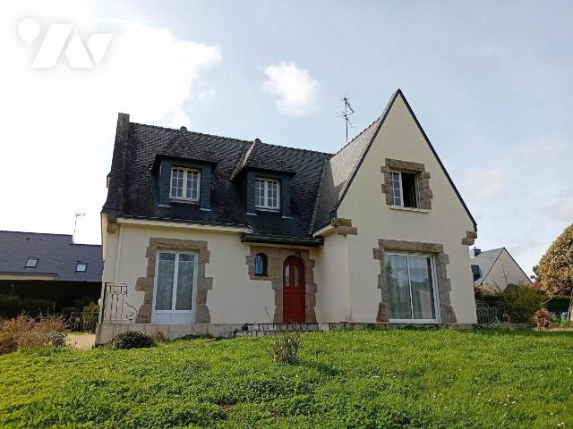 Maison 7 pièces 179 m² · à Férel · 178,8 m² · 280 000 €