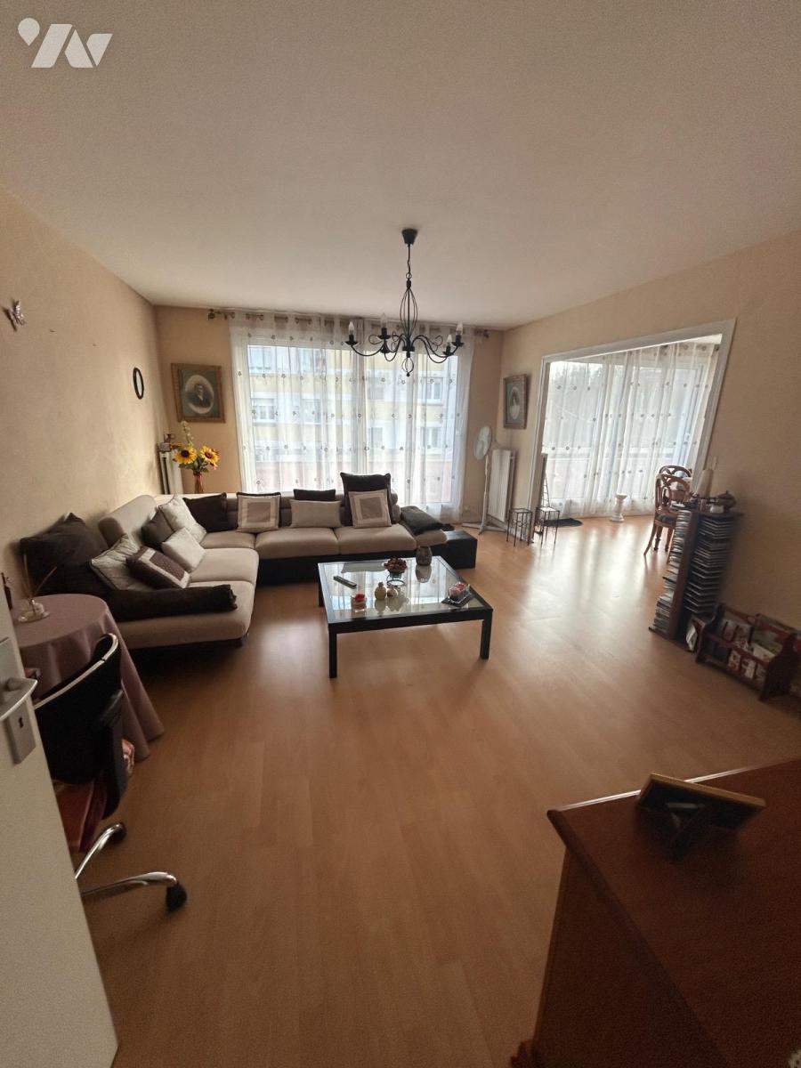 Appartement 5 pièces 90 m² · à Lorient · 90 m² · 210 000 €