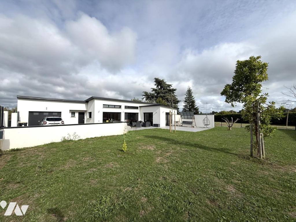 Maison 6 pièces 148 m² · à Pluneret · 148 m² · 850 000 €