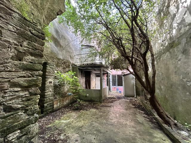 Immeuble 195 m² · à Palais · 195 m² · 980 000 €