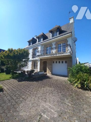Maison 10 pièces 241 m² · à Ploemeur · 241,4 m² · 478 000 €