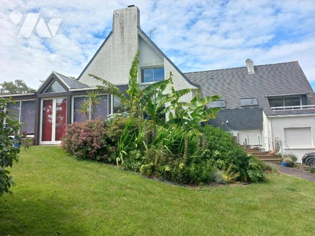 Maison 314 m² · à Plouay · 313,9 m² · 550 000 €