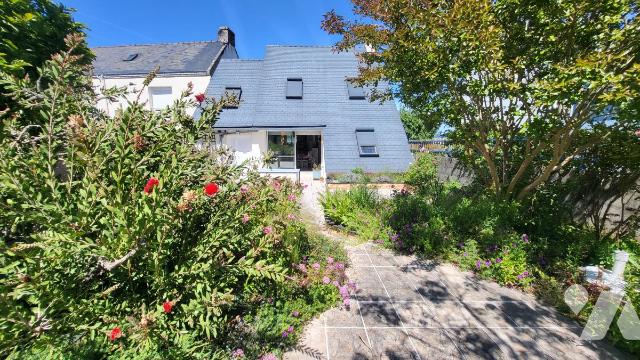 Maison 6 pièces 99 m² · à Locmiquélic · 99 m² · 300 000 €