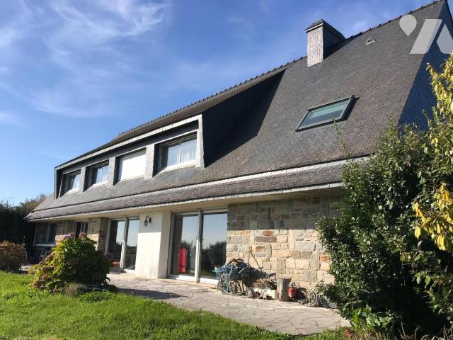 Maison 9 pièces 220 m² · à Port-Louis · 220 m² · 1 250 000 €