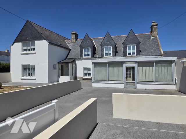 Maison 8 pièces 198 m² · à Gâvres · 198 m² · 490 000 €