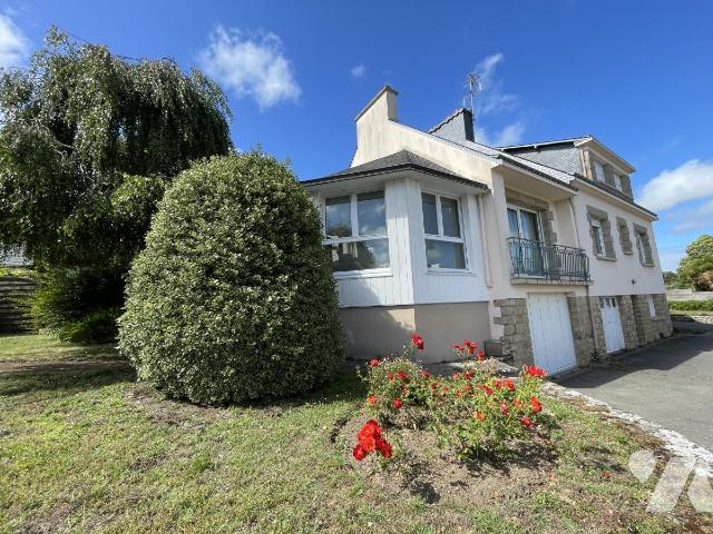 Maison 10 pièces 190 m² · à Ploemel · 190 m² · 360 000 €