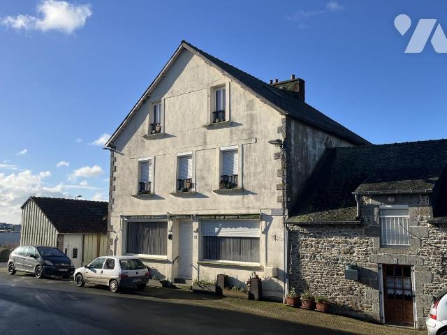 Maison 6 pièces 179 m² · à Ménéac · 179 m² · 160 000 €