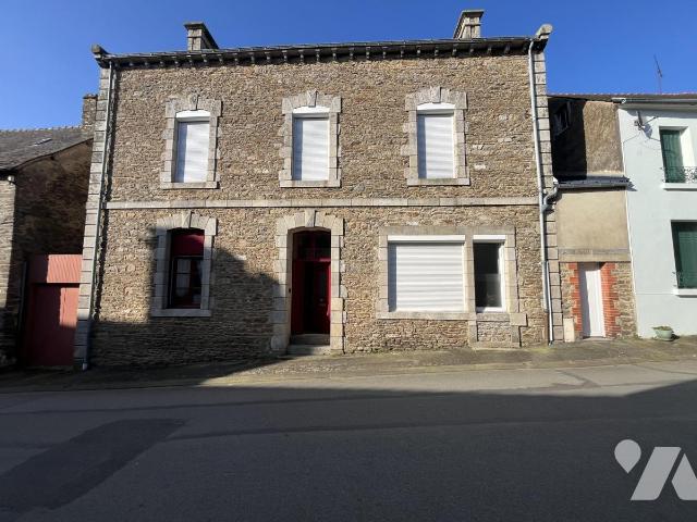 Maison 8 pièces 195 m² · à La Trinité-Porhoët · 195 m² · 170 000 €