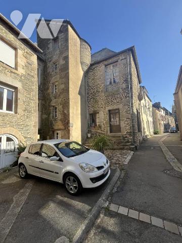 Maison 8 pièces 217 m² · à Ploërmel · 217 m² · 180 000 €
