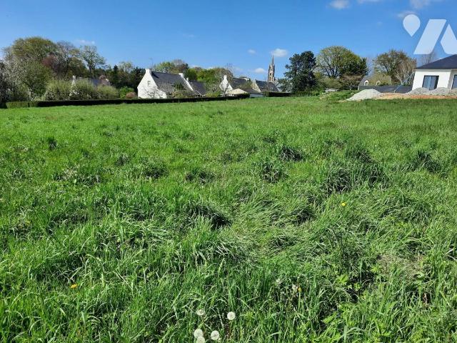 Terrain 1647 m² · à Val d'Oust · 1 647 m² · 70 000 €