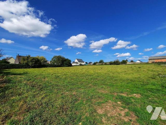 Terrain 1541 m² · à Loyat · 1 541 m² · 53 900 €