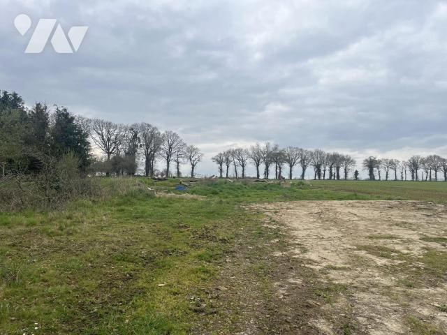 Terrain 1489 m² · à Taupont · 1 489 m² · 100 000 €