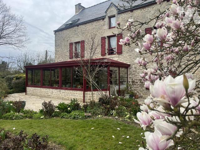 Maison 10 pièces 228 m² · à Guégon · 228 m² · 330 000 €