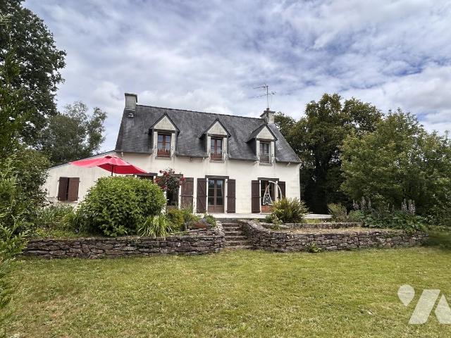 Maison 7 pièces 156 m² · à Guer · 156 m² · 250 000 €