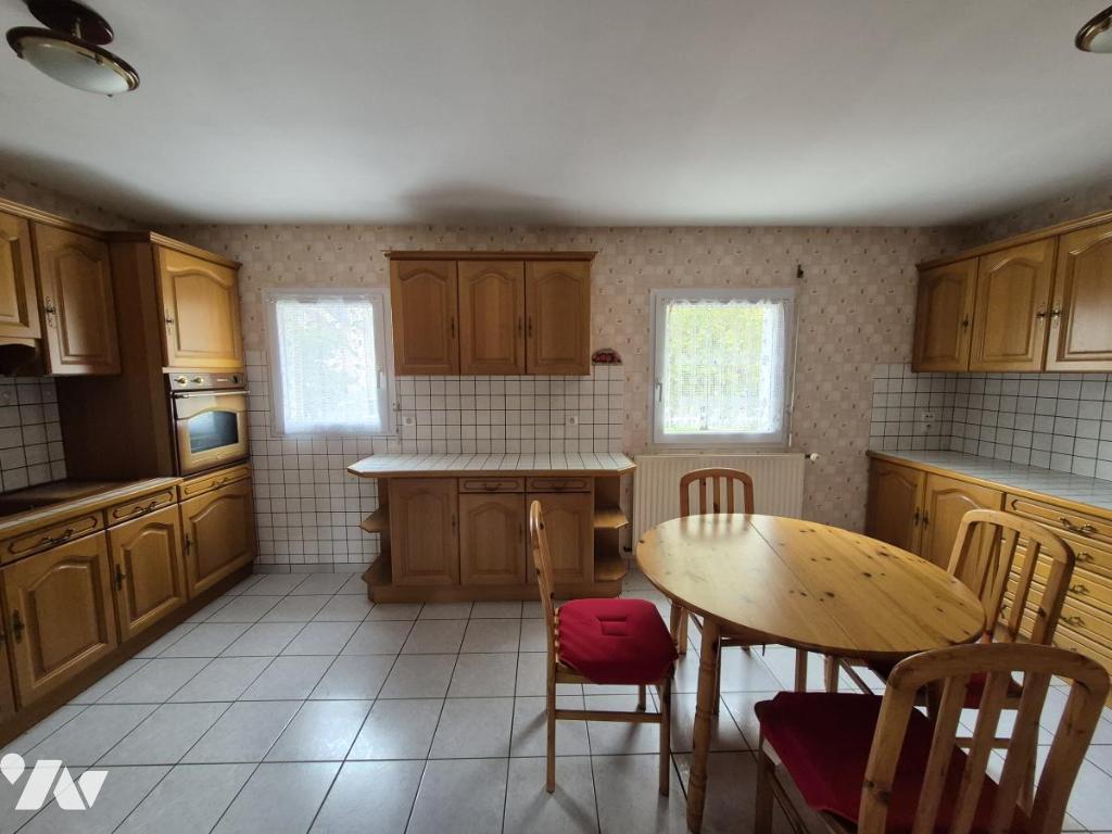 LOCATION appartement-MALESTROIT (56)