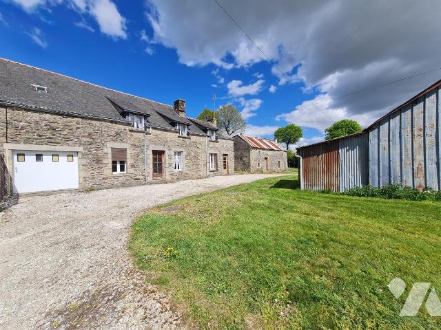Maison 6 pièces 121 m² · à Radenac · 121 m² · 120 000 €