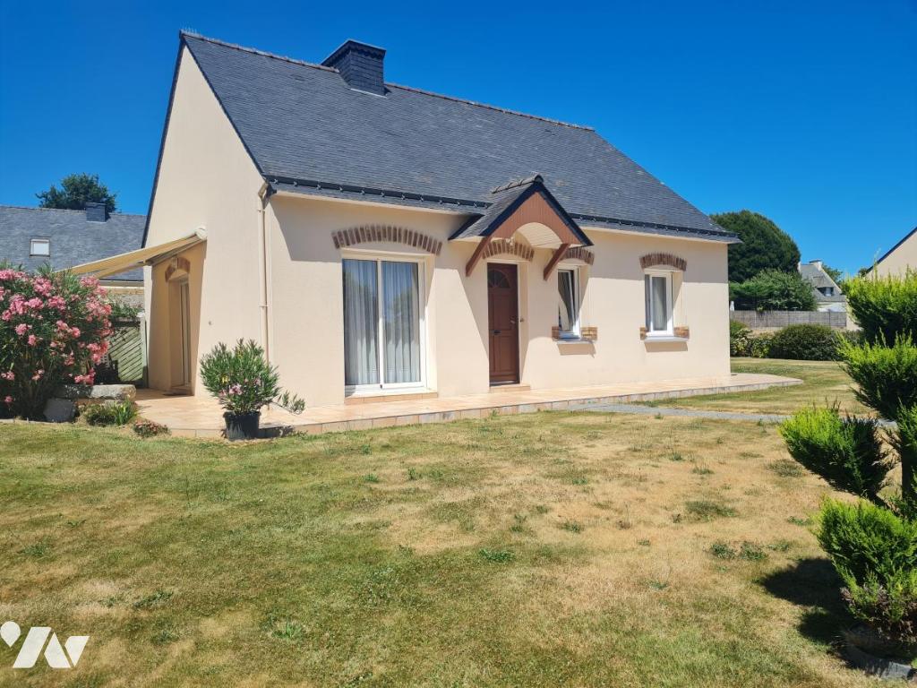 Maison 3 pièces 74 m² · à Réguiny · 73,6 m² · 205 000 €