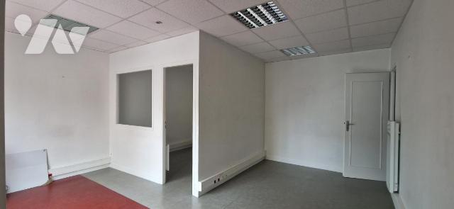Location - Local d'activités - PONTIVY - 56062-L543