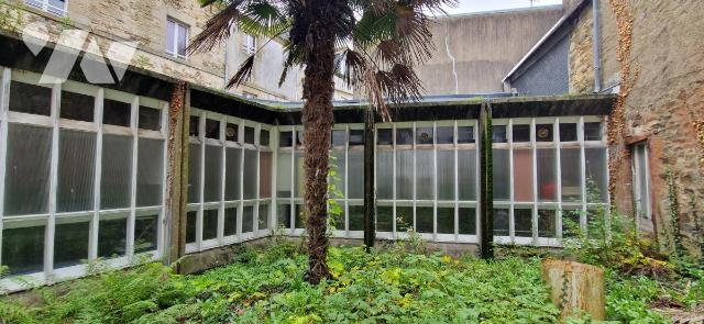 Sale - Business premises - PONTIVY - 56062-2246