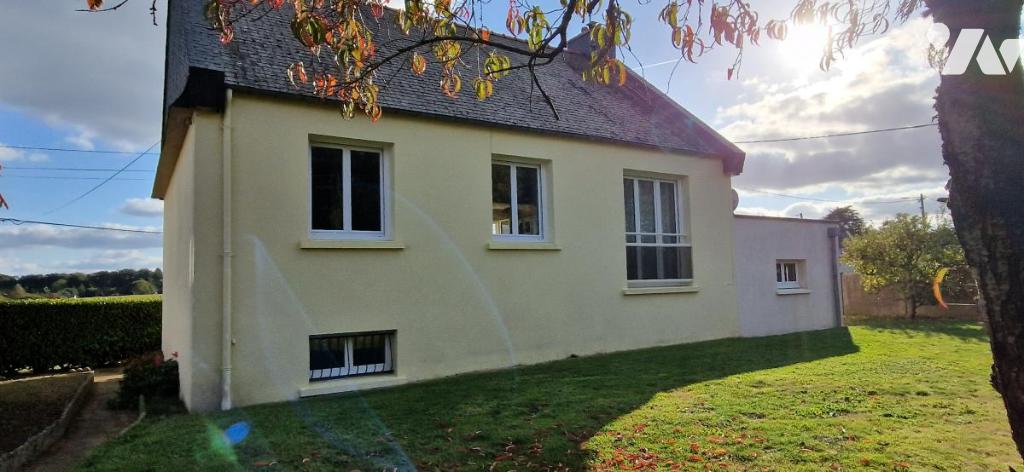 VENTE maison-ST GONNERY (56)
