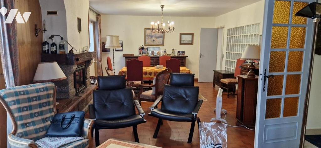 VENTE maison-PONTIVY (56)