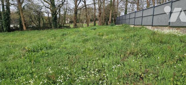 Terrain 1069 m² · à Pontivy · 1 069 m² · 80 175 €