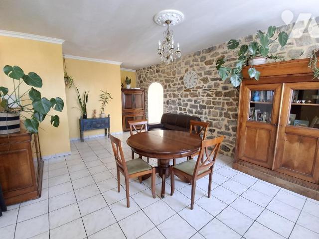 Maison 5 pièces 132 m² · à Kergrist · 132 m² · 141 500 €