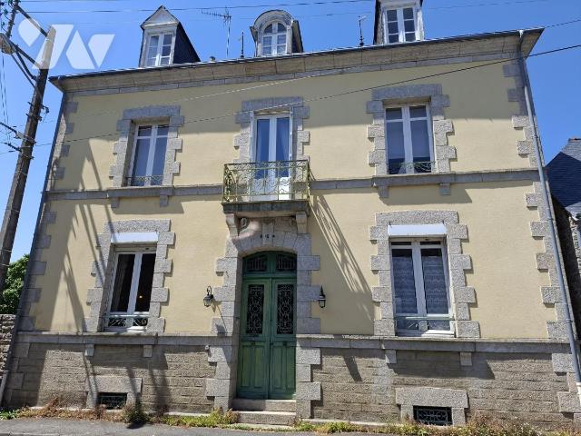 Maison 7 pièces 254 m² · à Pontivy · 254,1 m² · 450 000 €