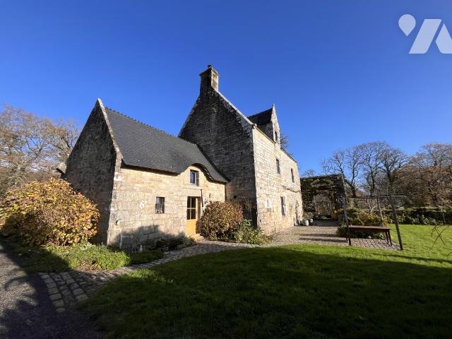 Maison 7 pièces 259 m² · à Quistinic · 258,6 m² · 650 000 €