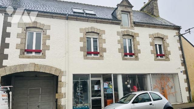 Immeuble 139 m² · à Pluméliau-Bieuzy · 139 m² · 190 000 €