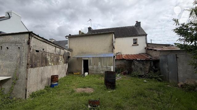 Maison 7 pièces 123 m² · à Camors · 123 m² · 120 000 €