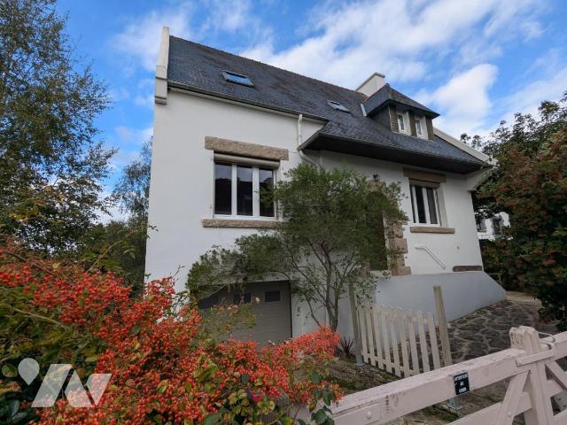 Vente - Maison / villa - CARHAIX PLOUGUER - 119 m² - 7 pièces - 56071-2565