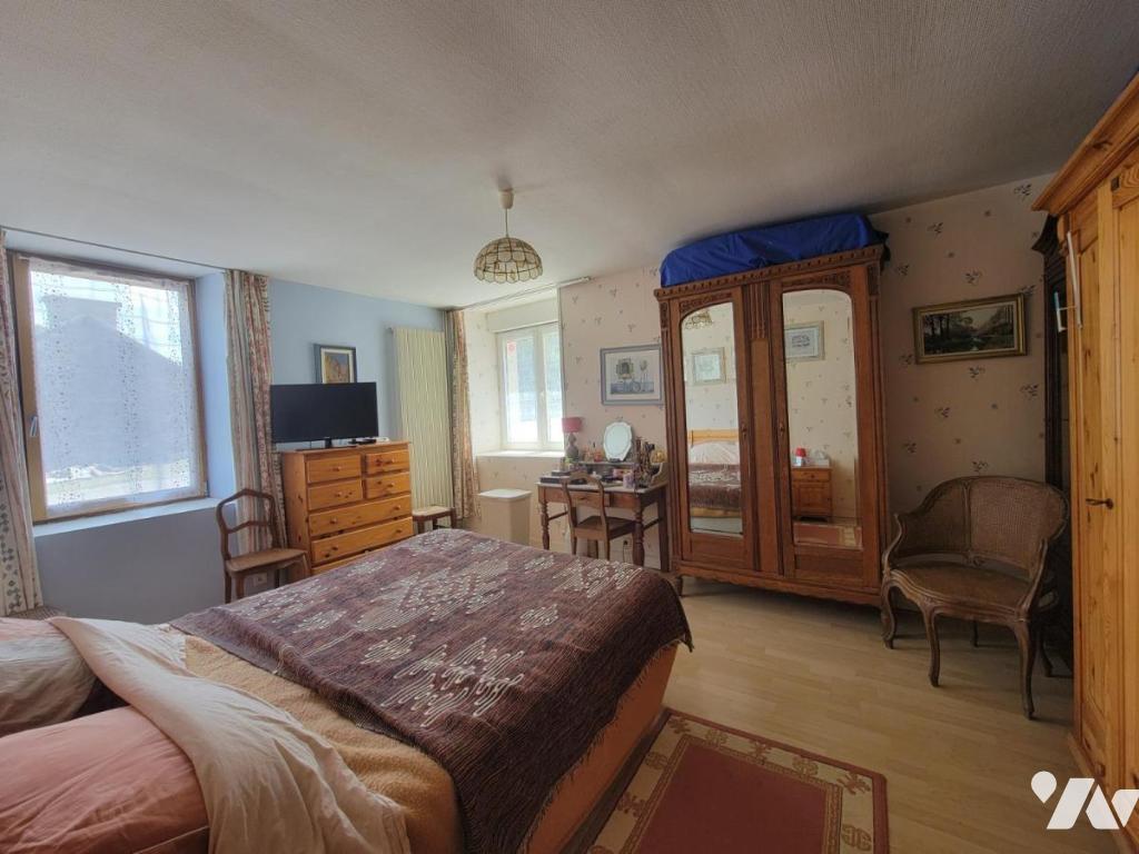 VENTE maison-ST HERNIN (29)