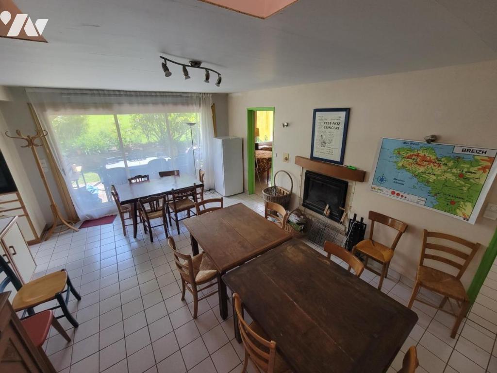 VENTE maison-ST HERNIN (29)
