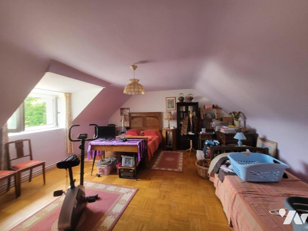 VENTE maison-ST HERNIN (29)